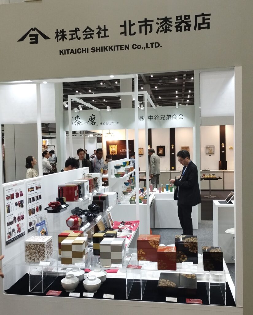 IMG_202309ギフトショーE - For people on the Frontline of Serving Foreign Customers!