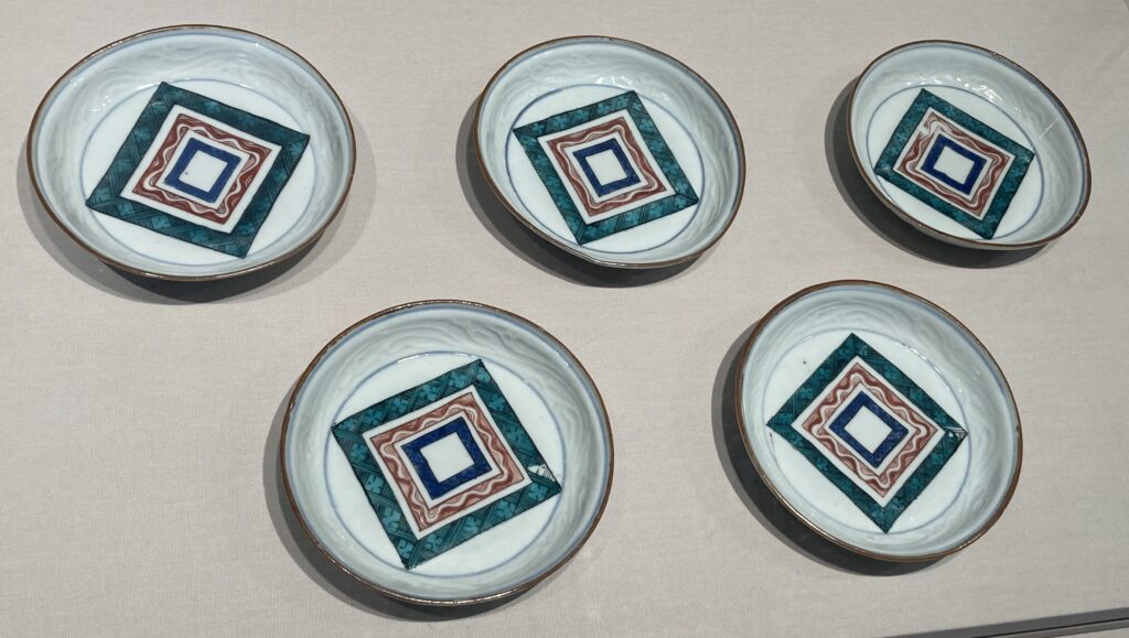 古九谷 皿 - For people on the Frontline of Serving Foreign Customers!