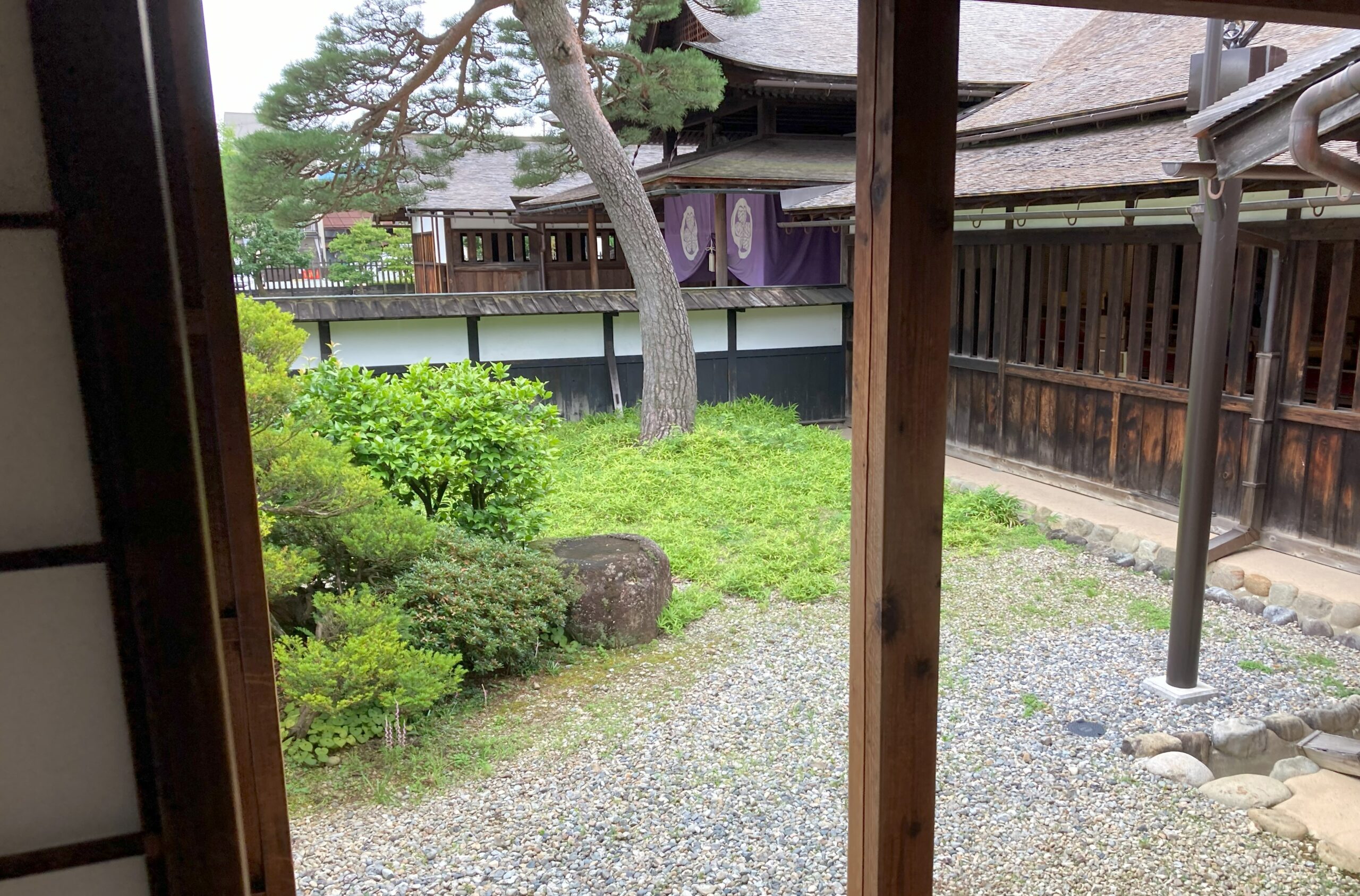 青海波・拷問具を英語で案内｜高山陣屋で笑いも取れる通訳ガイド解説術 - インバウンドビジネス最前線の方々へ！AIの上に立つ情報収集をアシスト