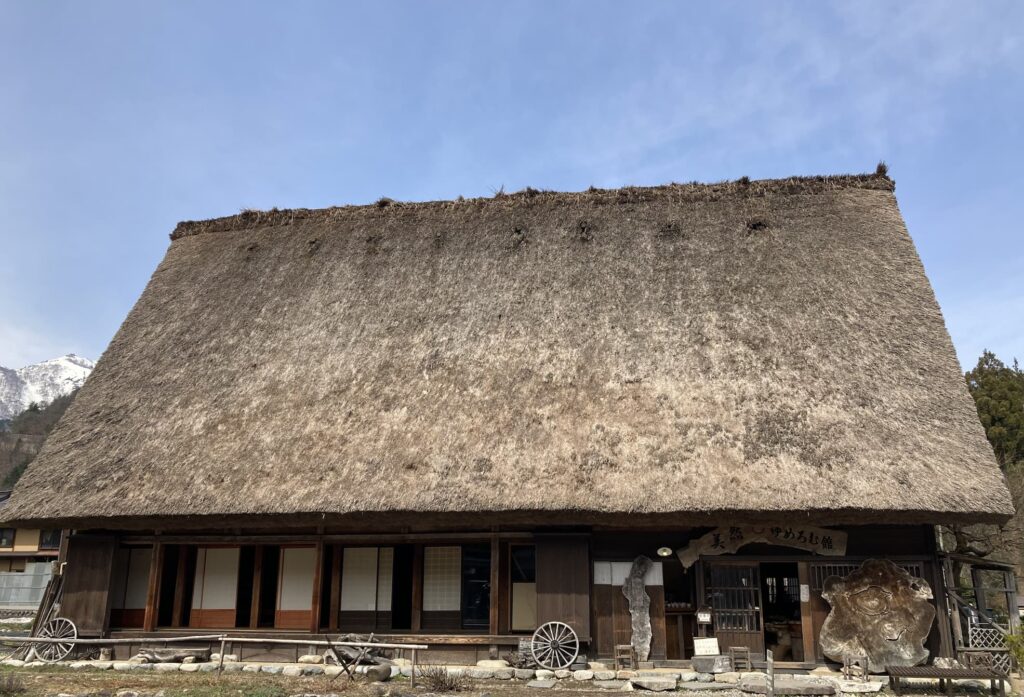 05_thatched_roof_Shirakawago_1 - 現役通訳ガイドも愛用 | Beyond AI ブログ