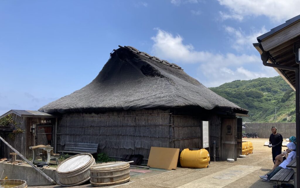 05_Suzu-salt-kama-hut-1 - 現役通訳ガイドも愛用 | Beyond AI ブログ